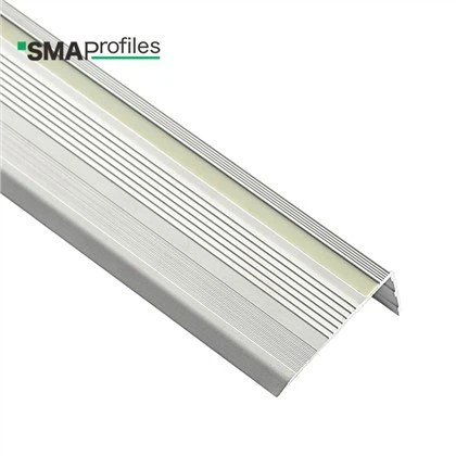 Hliníkové protišmykové schody