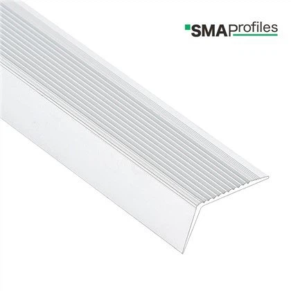 Hliníkové schodové hrany