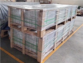 Bolo vyrobených 1500 kusov dekoračných prúžkov z nehrdzavejúcej ocele